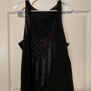 Black tank top with grey flag